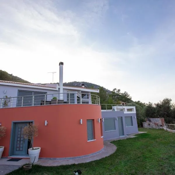 Mytilene Luxury Villa Panoramic，位于米蒂利尼的酒店