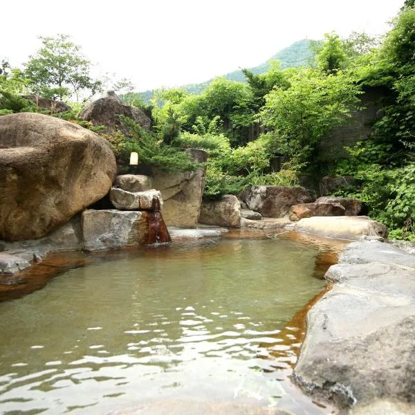 游传统日式旅馆，位于高山的酒店