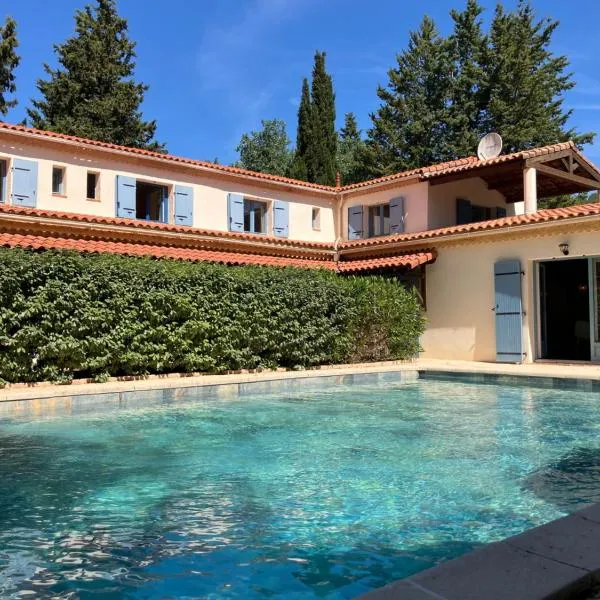 La Bastide du Val，位于Le Val的酒店
