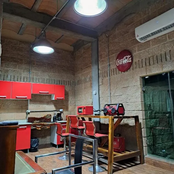 LOFT NUEVO EN MALECON FTE AL Parque las Riveras，位于库利亚坎的酒店