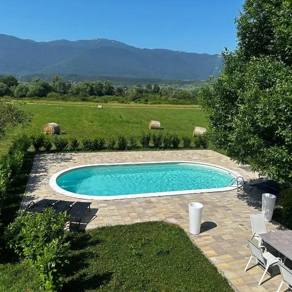 Villa Voyage Bihać，位于比哈奇的酒店
