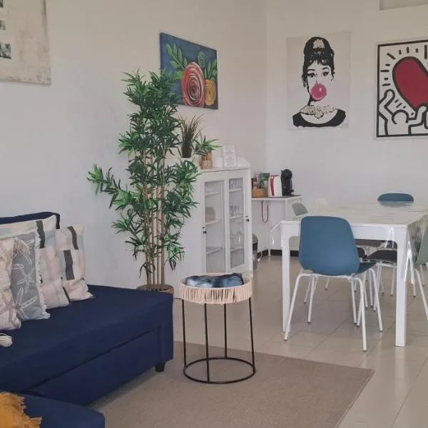 Pura Vida Luxury Home Sea View，位于卡勒达德福斯特的酒店