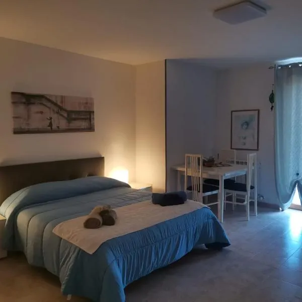 Da Rita，位于Villanova Monteleone的酒店