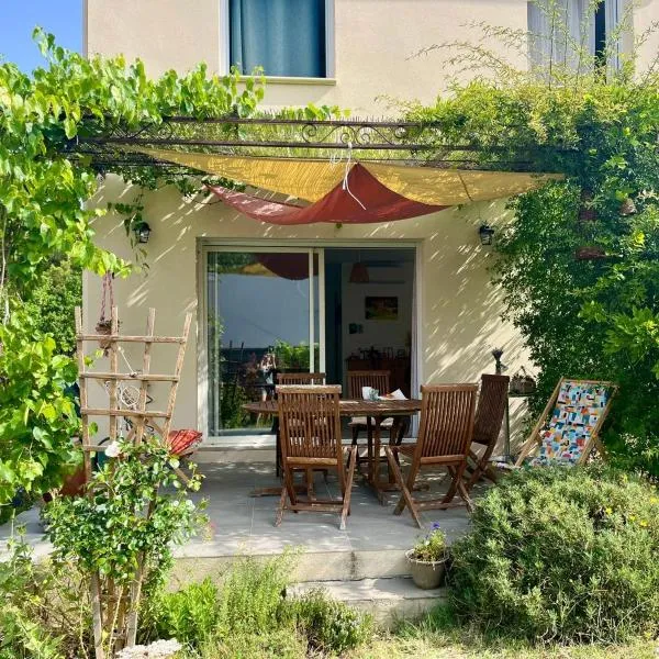 Chambre privée,位于Tulette的酒店