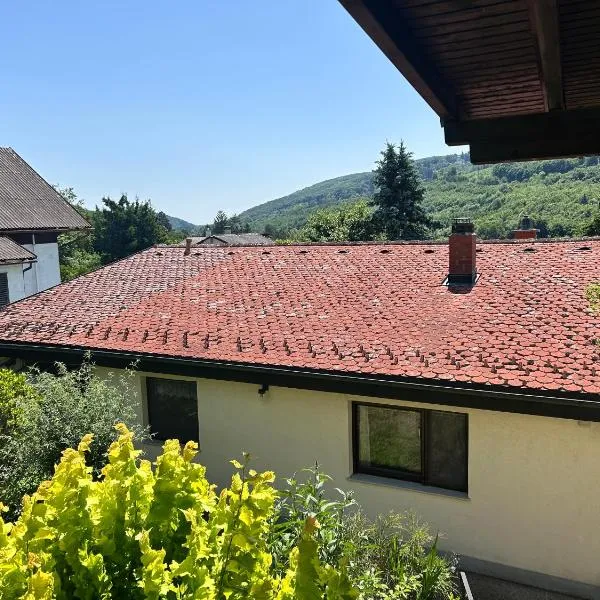 Haus Ingrid，位于默尔巴赫的酒店