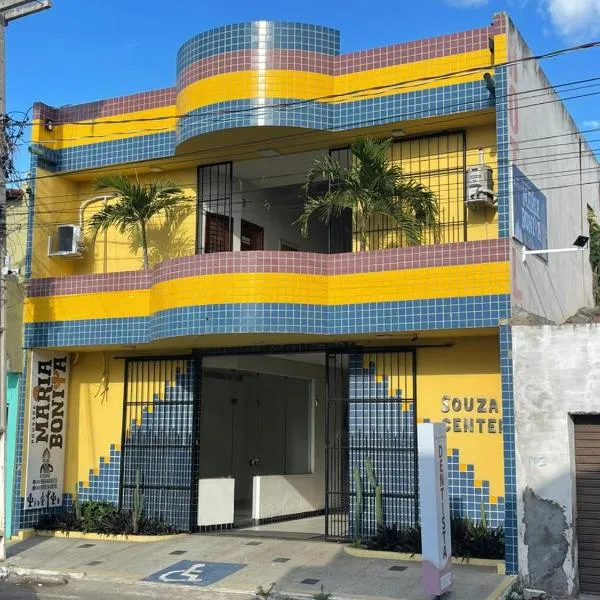 Pousada Maria Bonita - Centro, 10min da Praia de Camapum, Macau RN，位于马考的酒店