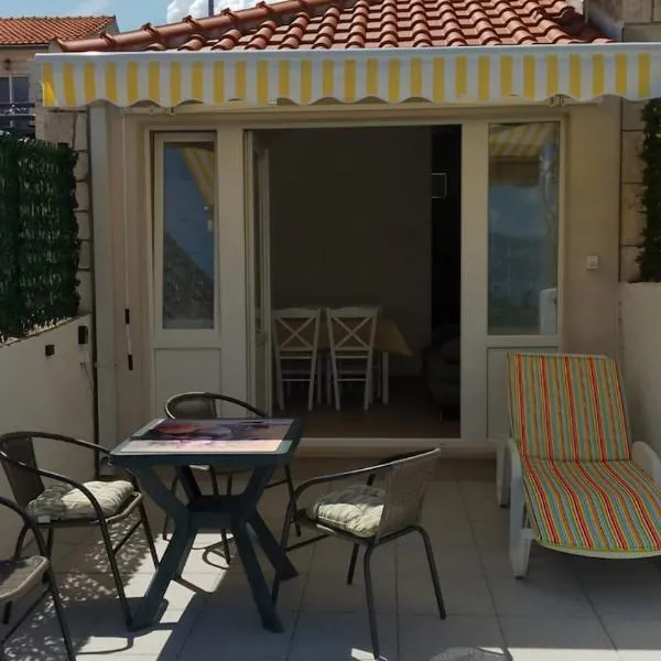 Seaview apartment Lukić，位于苏佩塔尔的酒店