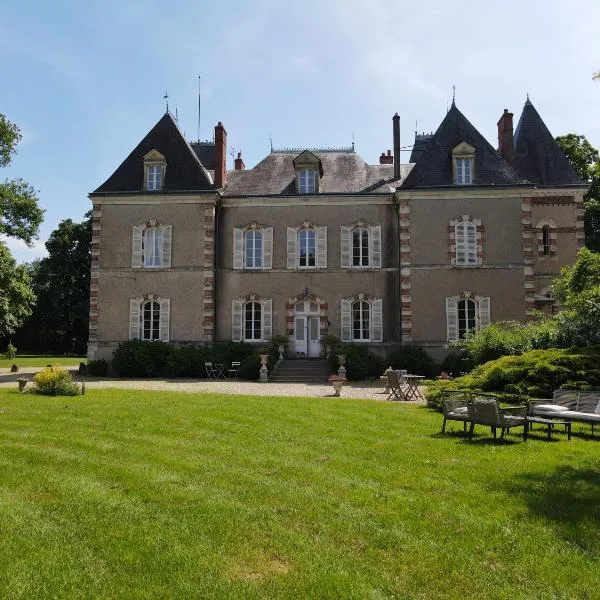 Le manoir d'Estiveaux，位于Le Châtelet的酒店