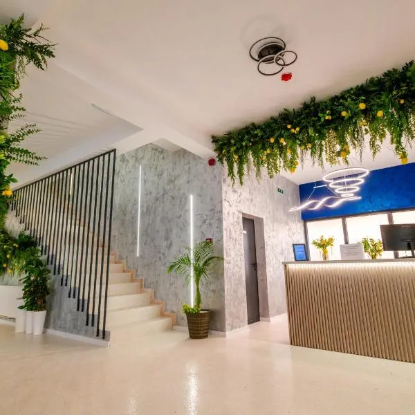 Hotel-Apartments Roxy&Maryo，位于艾福雷诺德的酒店