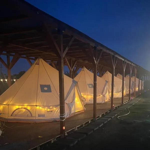 Meme Glamping，位于科尔布的酒店