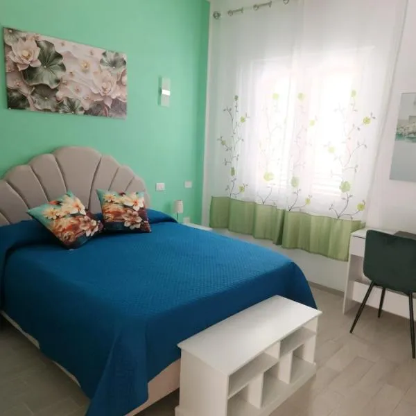 Affittacamere LE RONDINI，位于多穆斯德马里亚的酒店