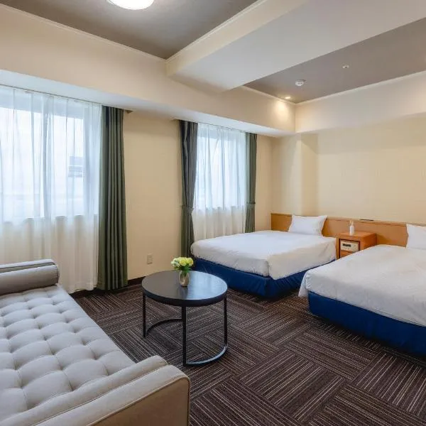 Kanku Izumiotsu Washington Hotel，位于泉大津市的酒店