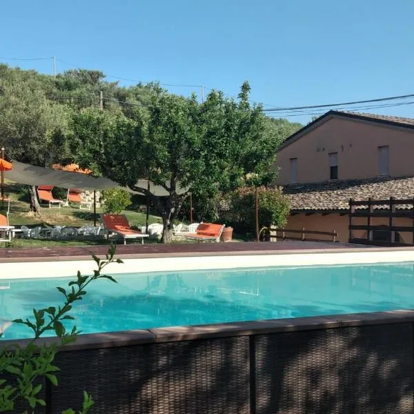 Villa Elster Country House，位于Collecorvino的酒店
