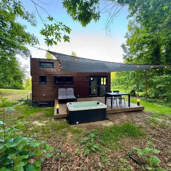 Tiny house face à la forêt - Évasion nature，位于Marval的酒店