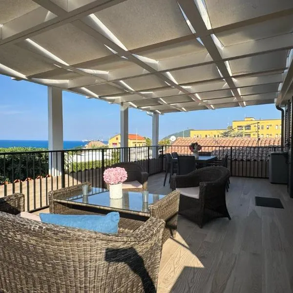 SAN - Luxury Apartment，位于圣塔马里亚迪卡斯特的酒店