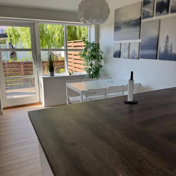 Bøtø strand ferielejlighed 2，位于博托比的酒店