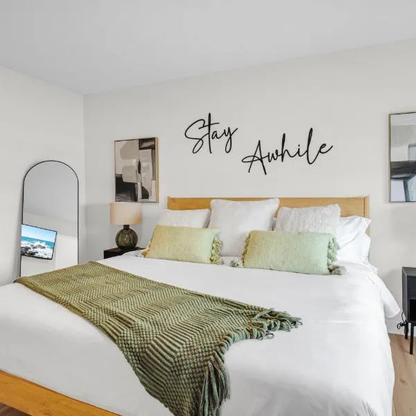 New Luxury Sleeps 7 AC Double Garage，位于埃德蒙顿的酒店