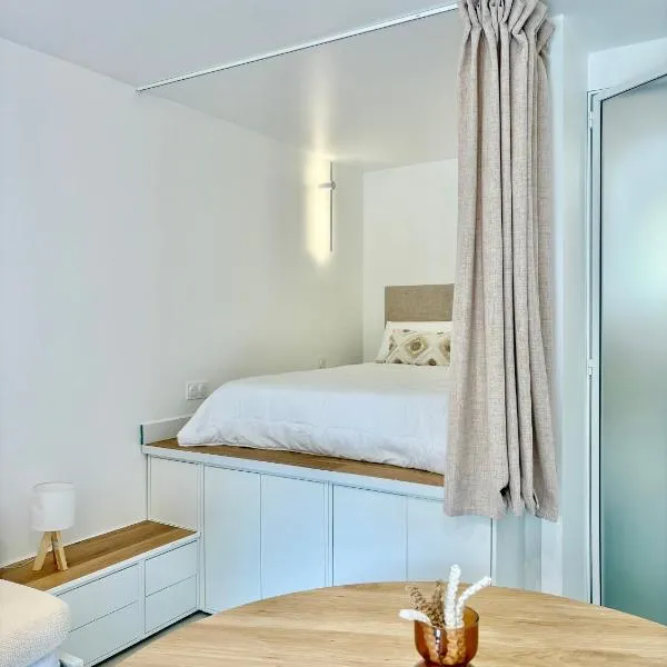 Le Jardin, studio paisible entre océan et nature，位于卡布勒通的酒店