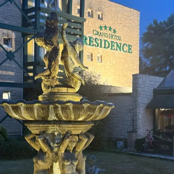 Grand Hotel Residence - Boutique Hotel Adult only，位于皮耶什佳尼的酒店