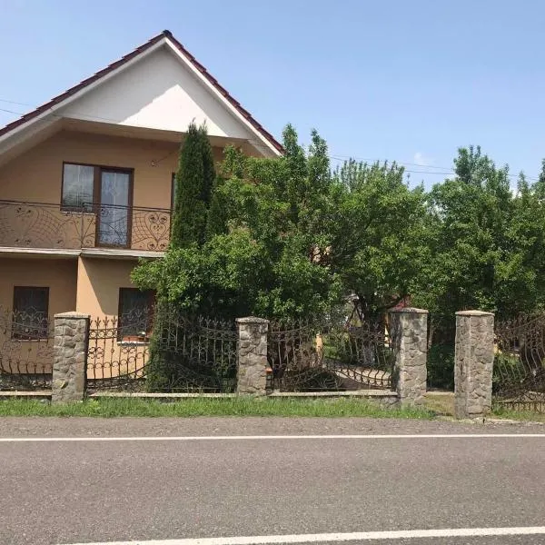 Перлина，位于皮利佩齐的酒店