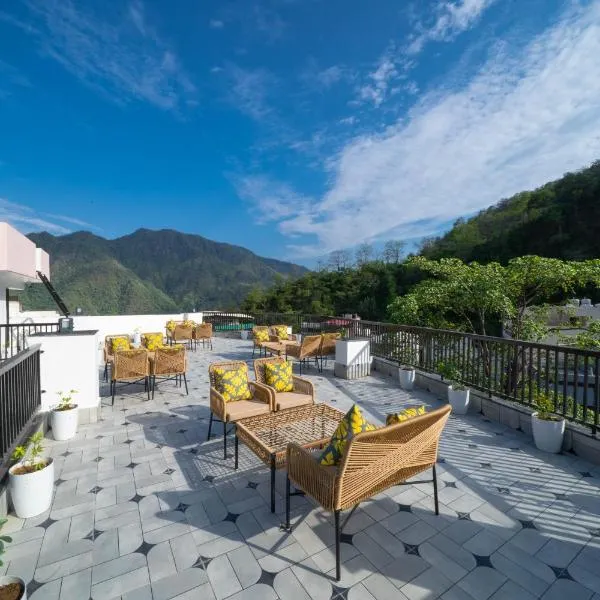 Premium Mystic Falls near Secret Waterfall，位于瑞诗凯诗的酒店