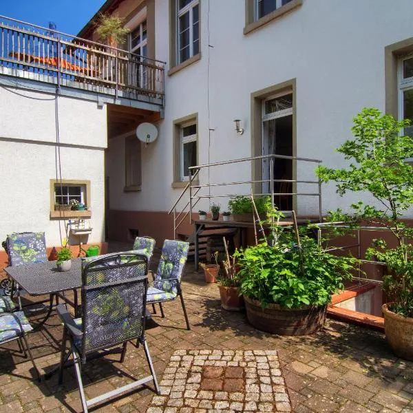 Ferienwohnung Renchglück，位于Renchen的酒店