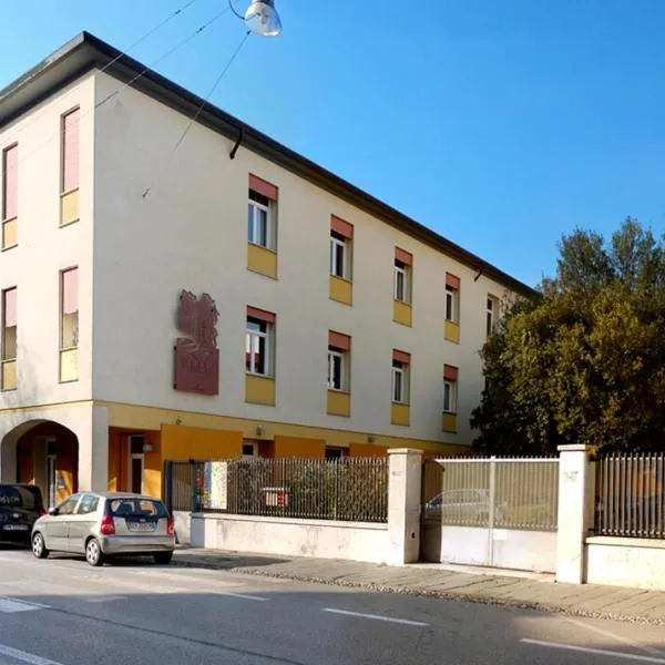 B&B Centro della Famiglia，位于特雷维索的酒店