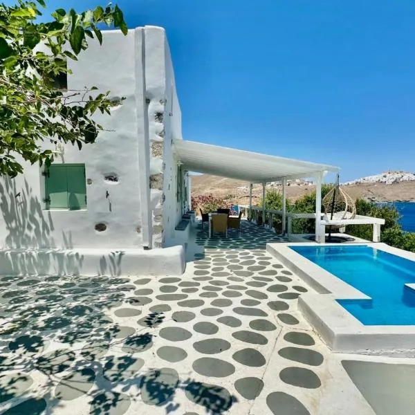 Siesta Villas Cycladic Elegance with Castle View，位于Livadi Astypalaias的酒店