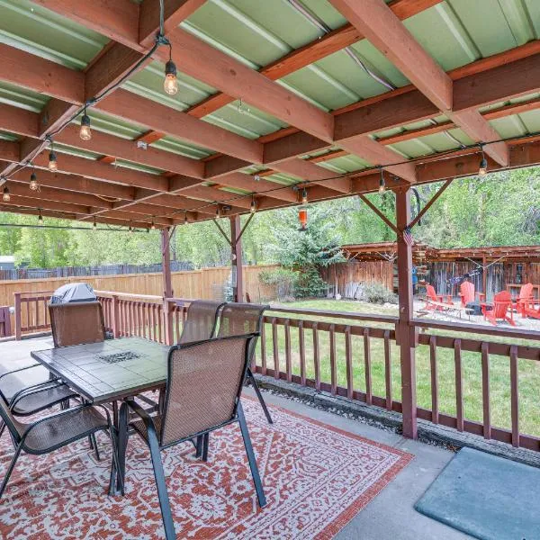 Ranch-Style Retreat in Downtown Buena Vista!，位于布埃纳维斯塔的酒店