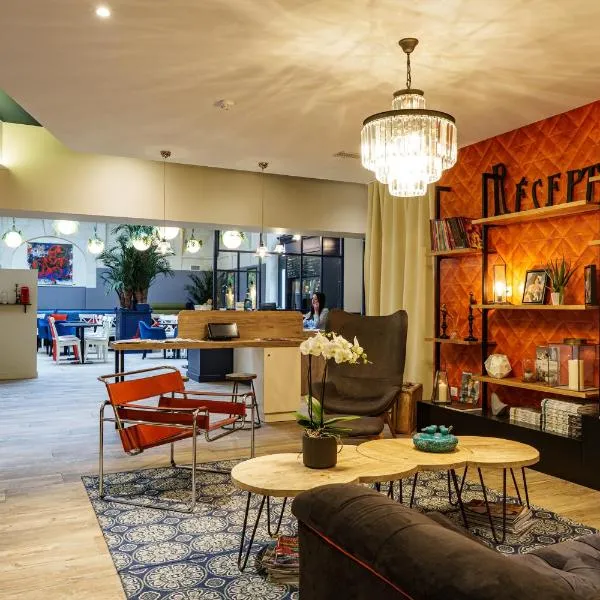 The Originals Boutique, Hôtel Le Londres, Saumur，位于索米尔的酒店