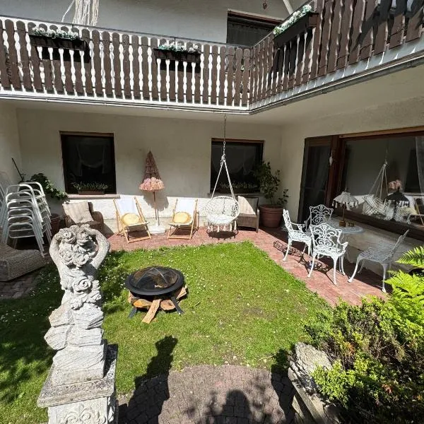 Ferienwohnung Wölf，位于Eiterfeld的酒店