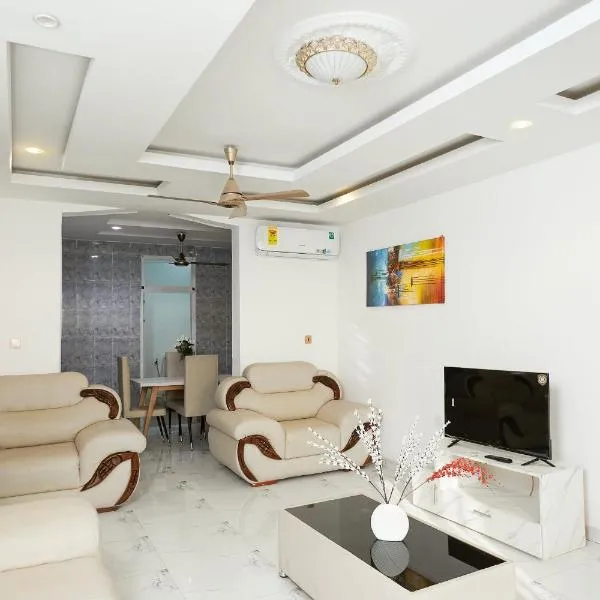 Monroe Luxury Apartments，位于Nsima的酒店