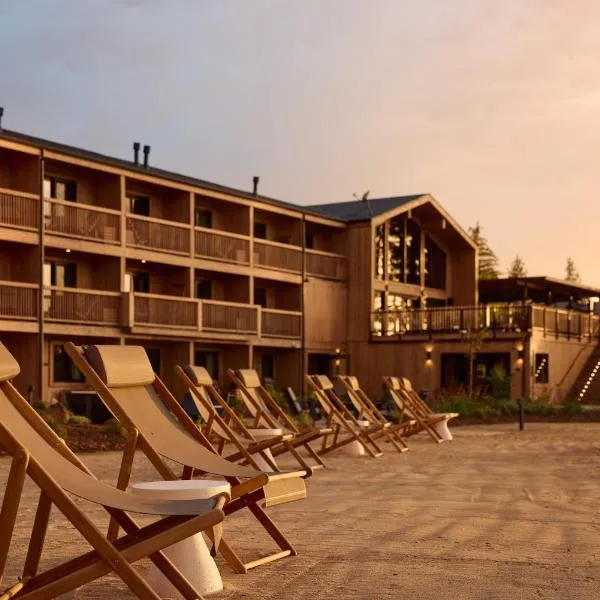 Hotel Marina Riviera，位于大熊湖的酒店