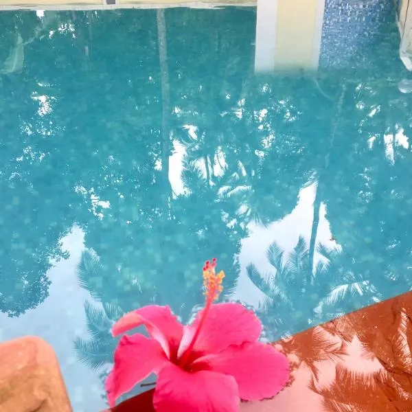 Sun Kissed Holidays Dabolim Goa Gold，位于波戈马洛的酒店