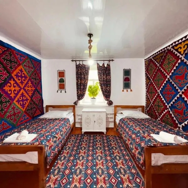 Kochmon guesthouse，位于纳伦的酒店
