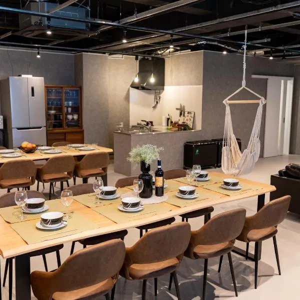 Lake Toya Base -Lake Toya BLDG 1F，位于洞爷湖的酒店