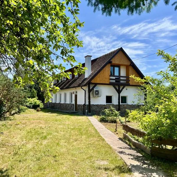 Apartament Pod Wiatrakiem，位于Bęsia的酒店