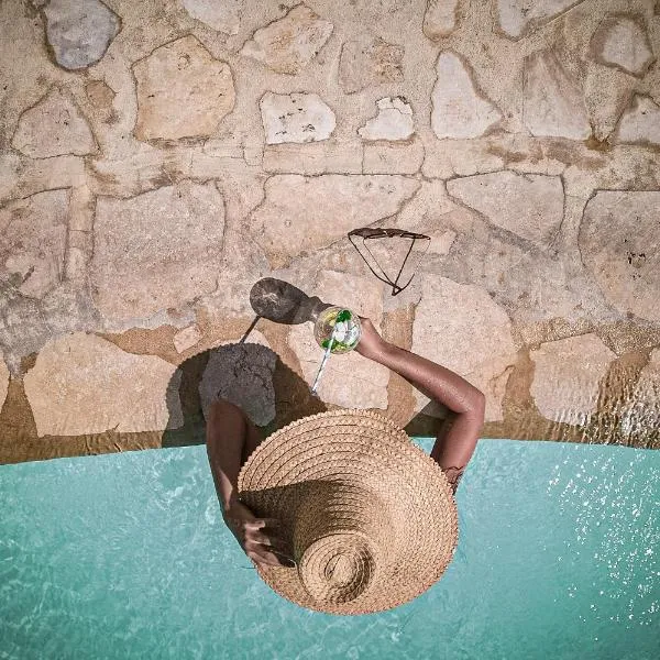 Waka Hotel Rural，位于亨达的酒店