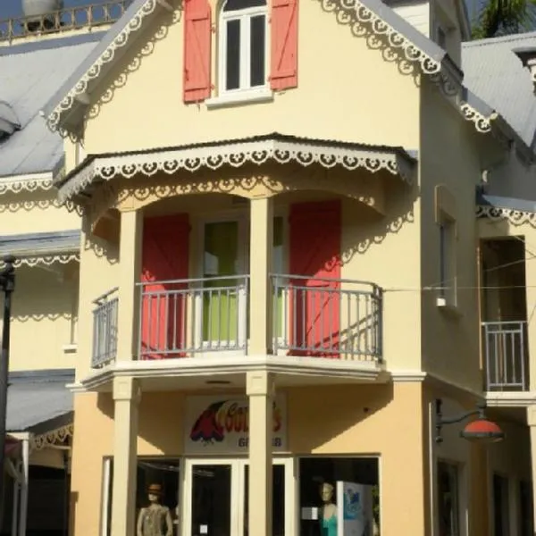 CoCoKreyol - " GRENADINE "，位于莱特鲁瓦西莱的酒店