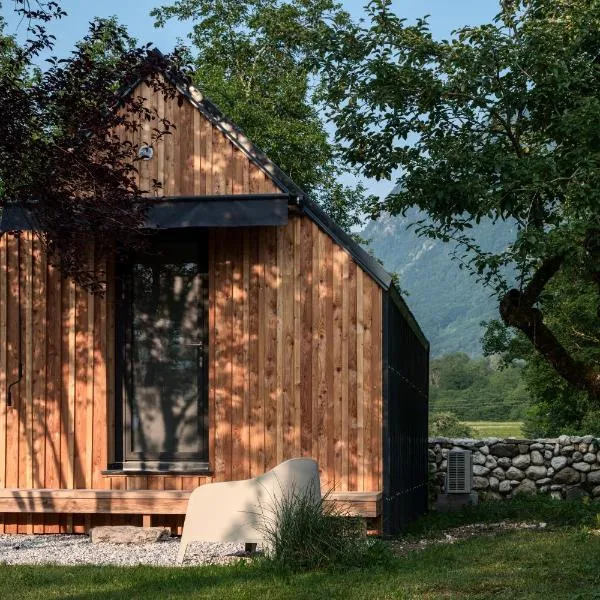 Telaj Residence - Cosy Cabins near Bovec, Soča Valley，位于Bovec的酒店