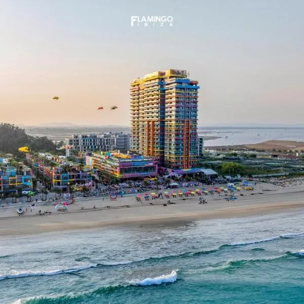 Flamingo Ibiza Hải Tiến Luxury Stay，位于清化的酒店