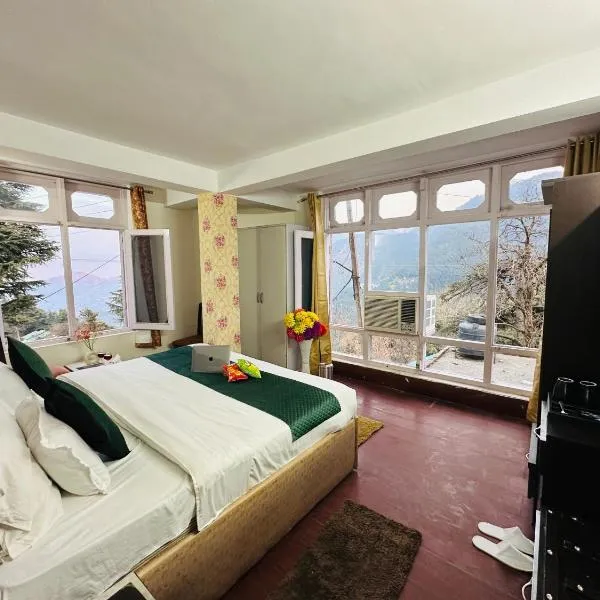 Hotel Eagle Nest Central Heated，位于戴尔豪斯的酒店