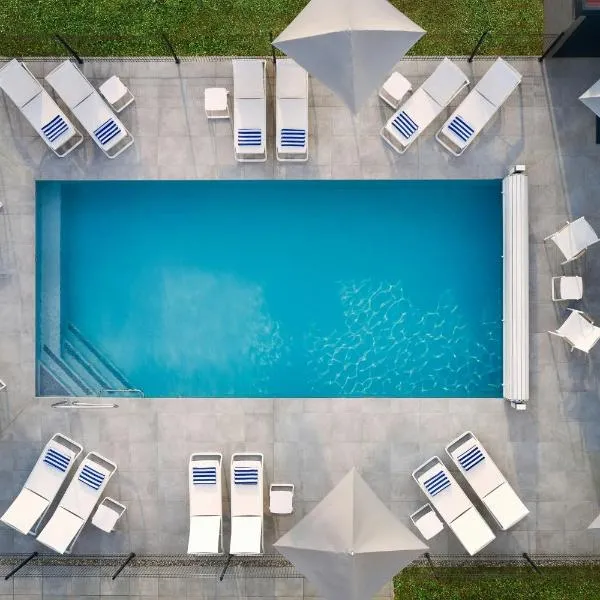 Courtyard by Marriott Lyon Eurexpo Stadium，位于热纳的酒店