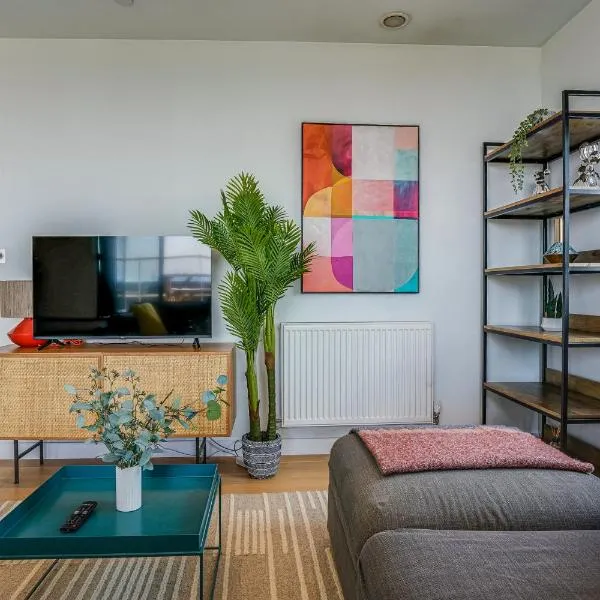 Athera - Walthamstow Central Sub-Penthouse 2 bedroom, 2 bathroom Incredible views!，位于伦敦的酒店