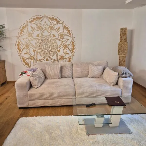 Ferienwohnung Jelen - Kaffee - Tee - Lichthof - 135 qm，位于科尔贝尔莫尔的酒店