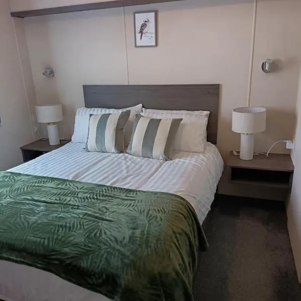 Wombats Burrow 20 Duck pool Hedlywood，位于Bridgerule的酒店