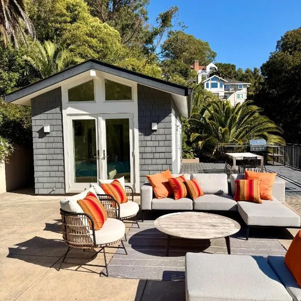 Great Cozy Pool House with Kitchenette，位于圣拉斐尔的酒店