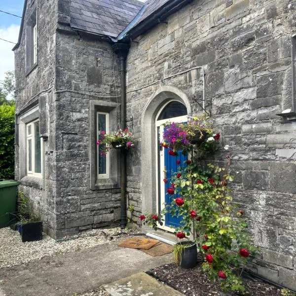 Stone Lodge Bed & Breakfast，位于纳文的酒店