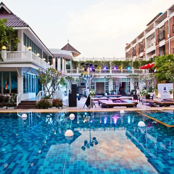 乌隆府天堂酒店，位于Ban Khao San的酒店