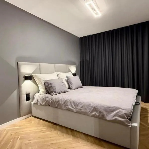 Apartament Boya 44 , Samodzielne zameldowanie , Parking, 400 m od PKP, 15min do Łodzi，位于兹盖日的酒店